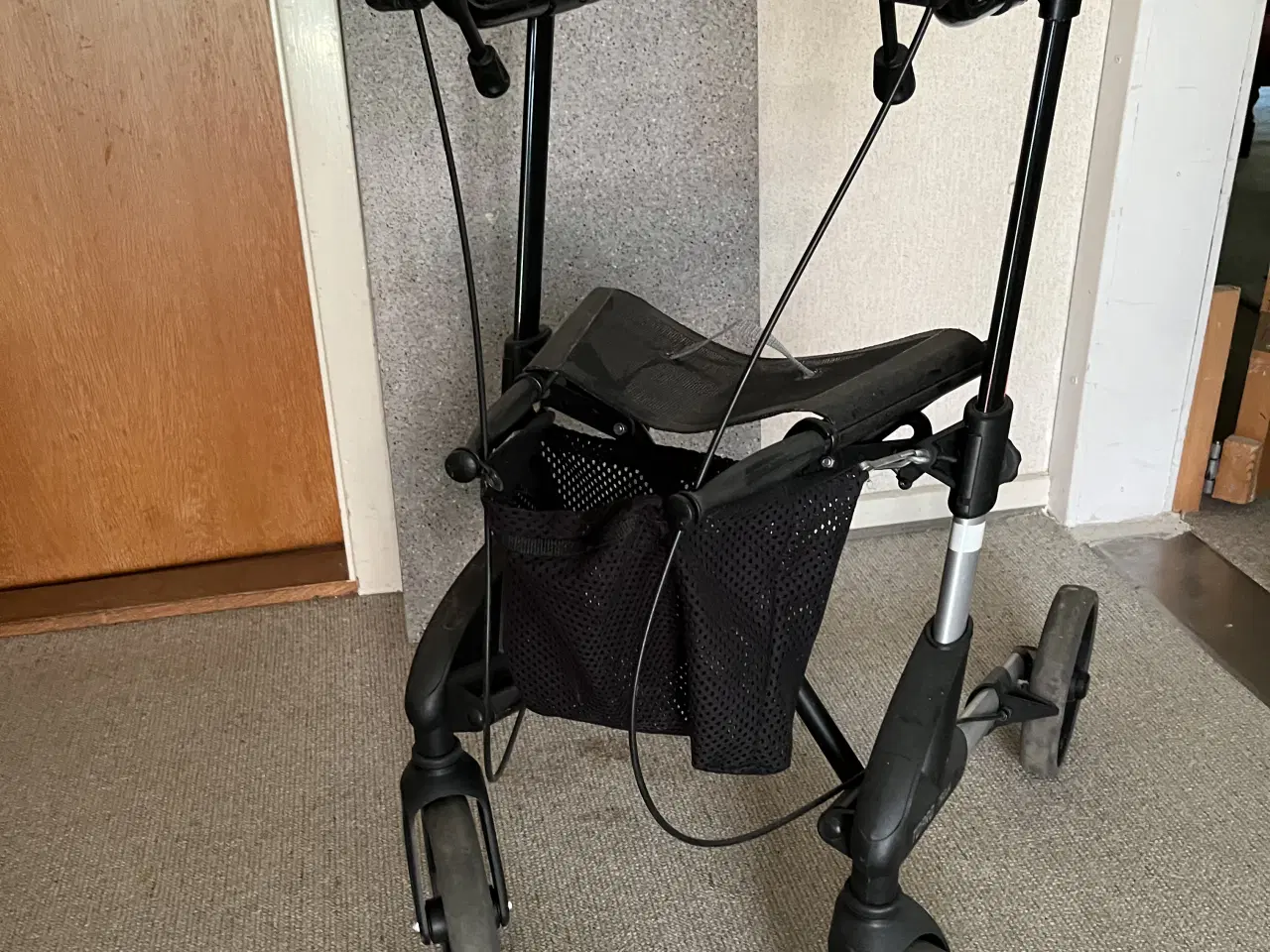 Billede 3 - Rollator med armstøtter