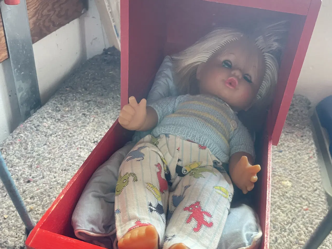 Billede 3 - Ældre træ dukkevogn