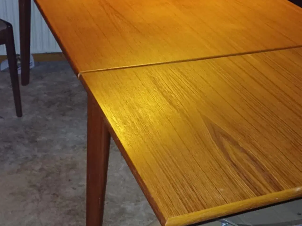 Billede 1 - Spisebord  i teak