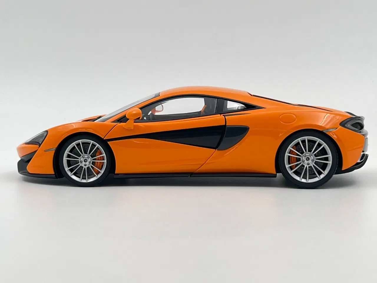 Billede 3 - 2016 McLaren 570S - AUTOart - 1:18