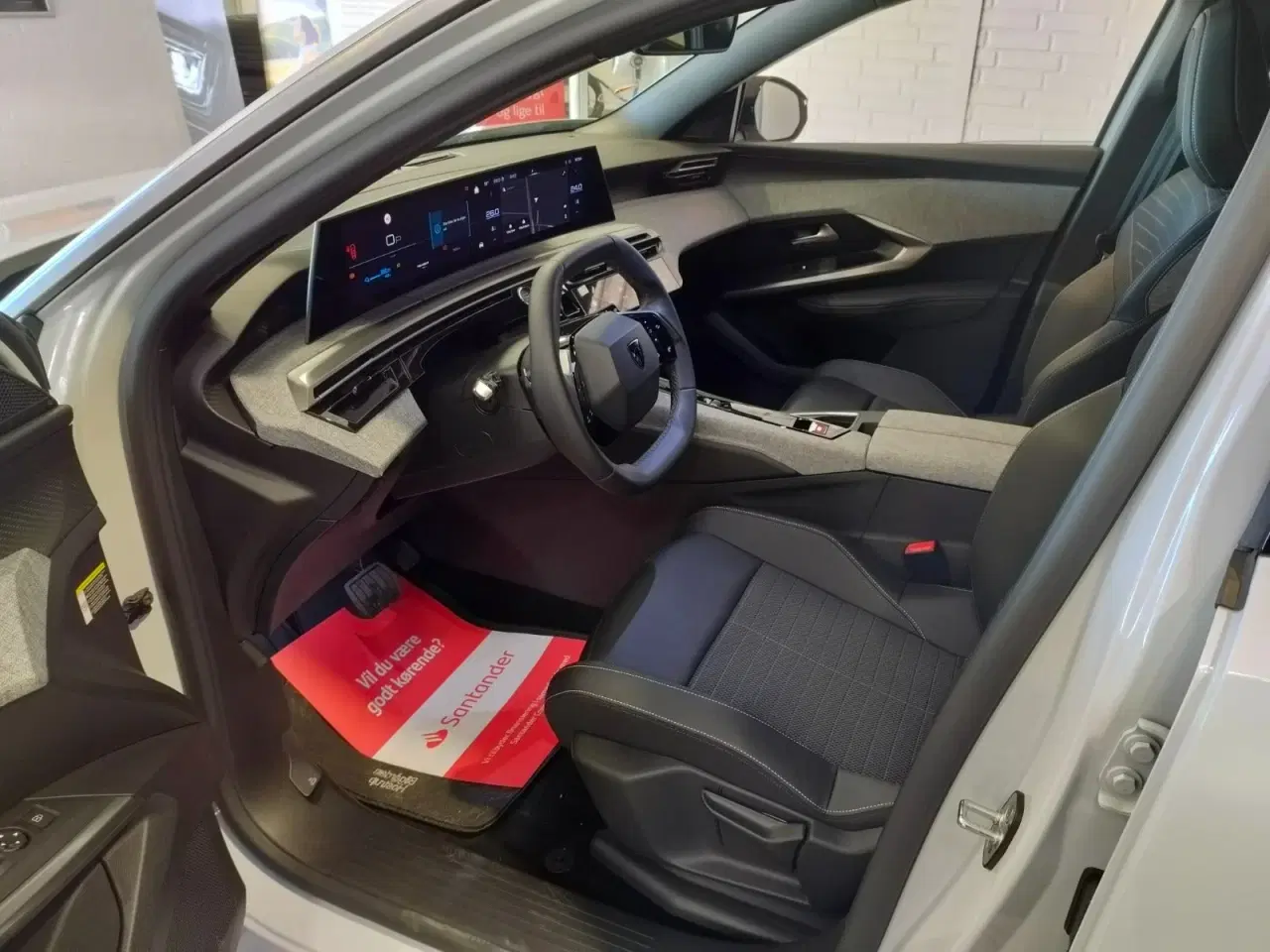 Billede 5 - Peugeot e-5008 77 Allure Pack 7prs