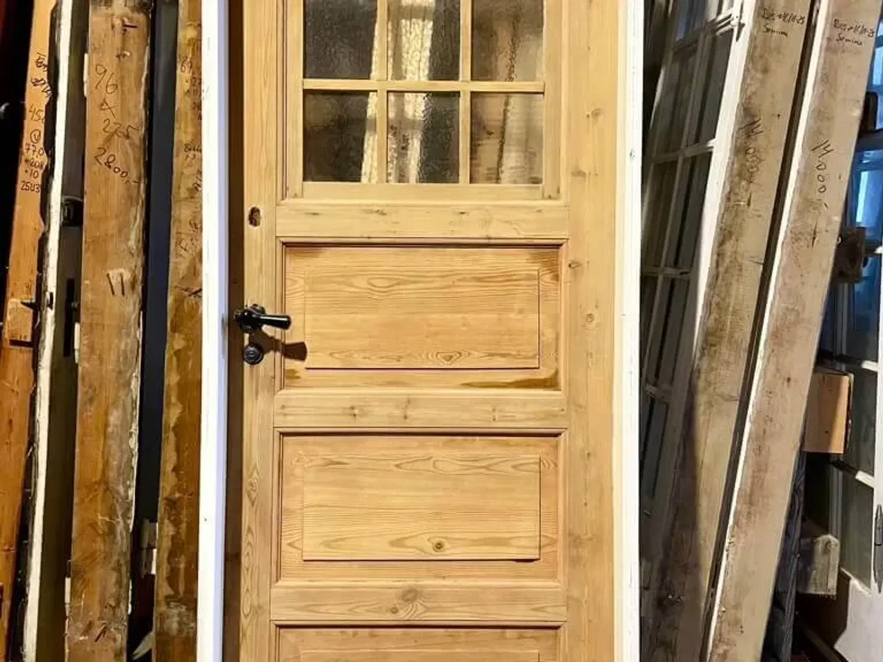 Billede 2 - Klassisk enkeltdør m. glas og karm