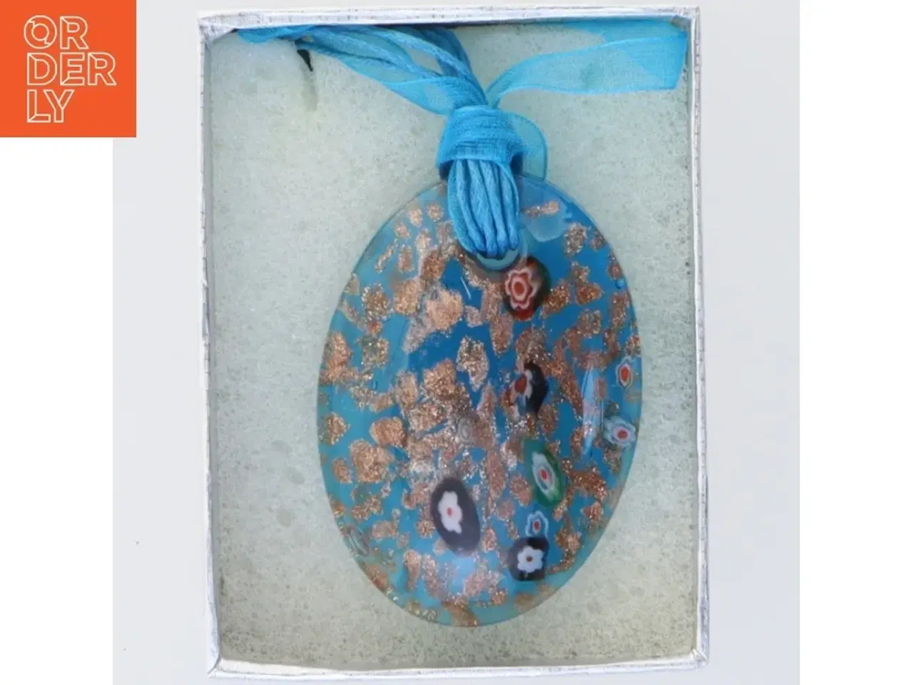 Billede 1 - Halskæde med håndlavet italiensk glassmykke (str. Kasse 6 x 9 cm)