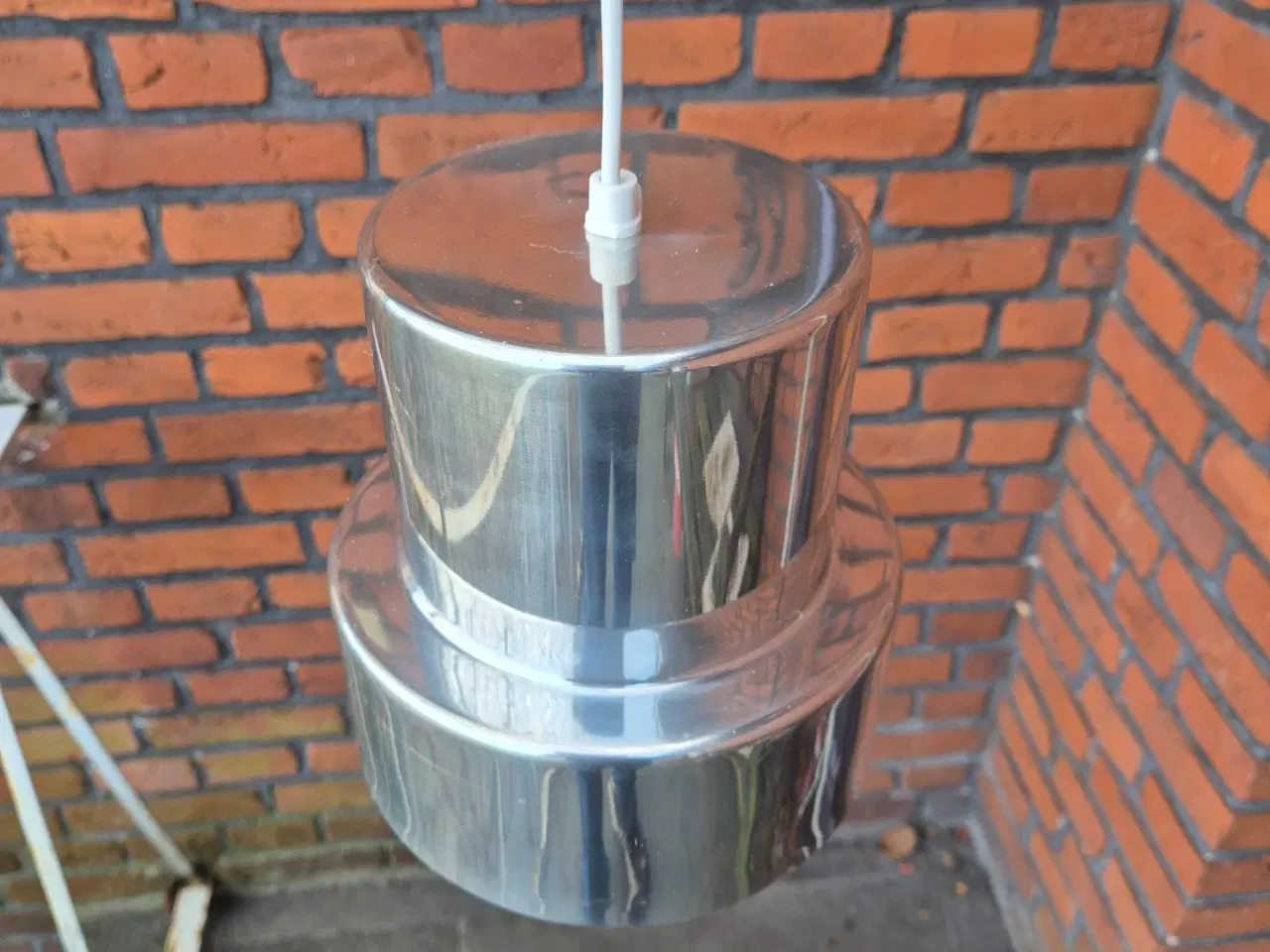 Billede 2 - Stålblank retrolampe fra Louis Poulsen 