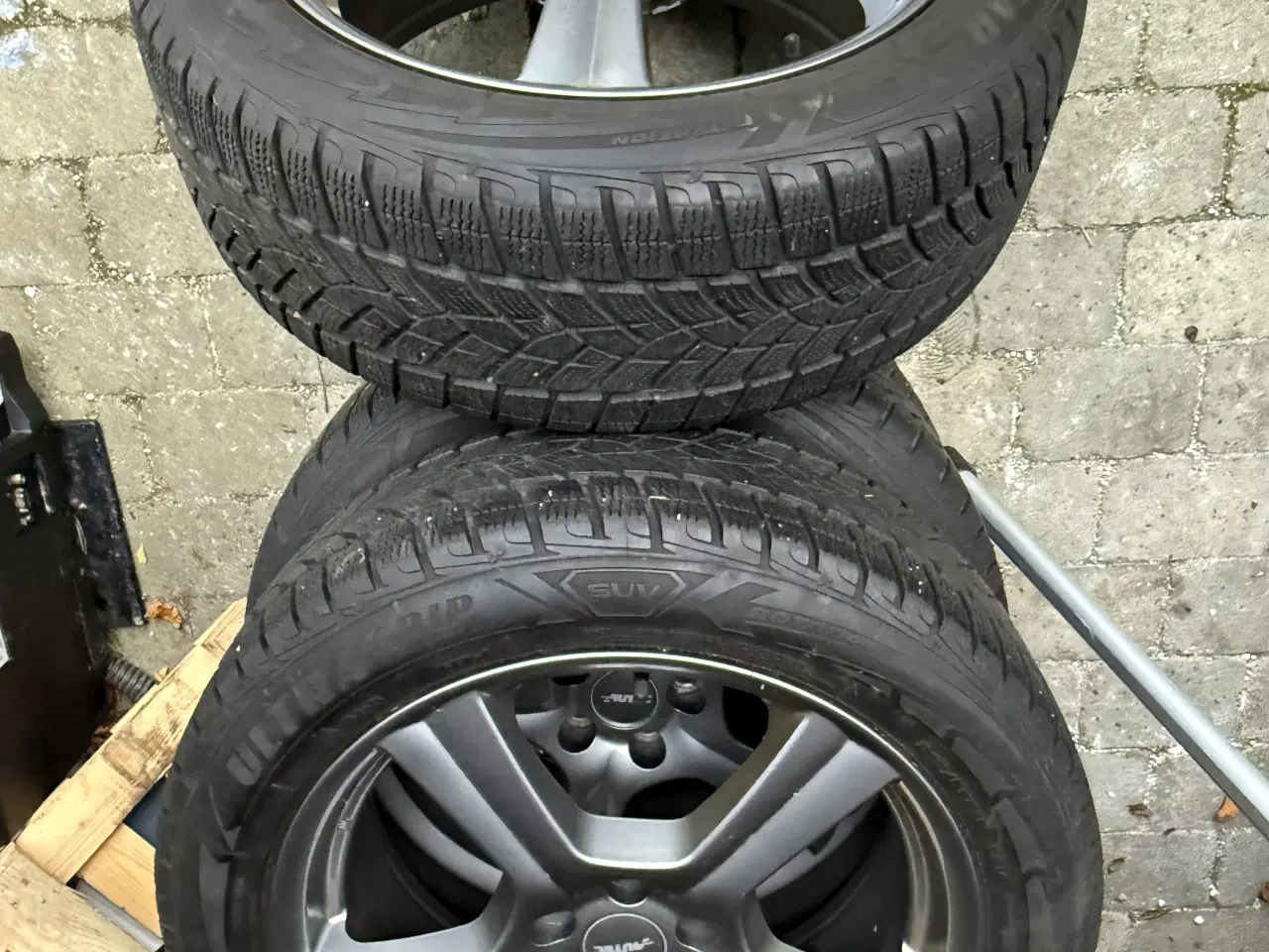 Billede 4 - 18” Alufælge med Vinterdæk