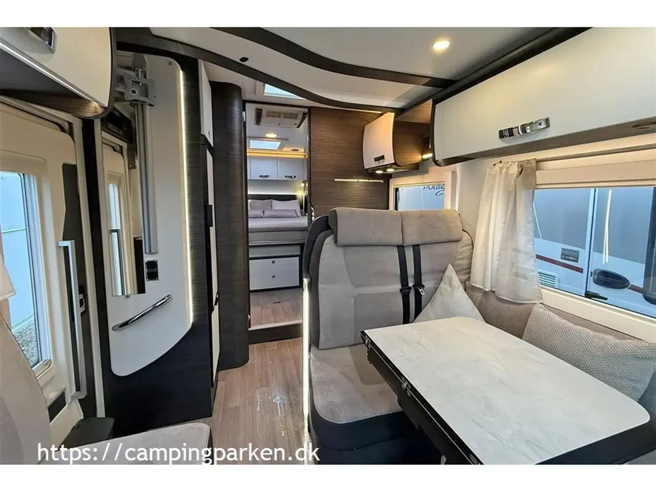 Billede 5 - 2021 - Benimar Mileo 296   Flot og velholdt camper med Queens bed