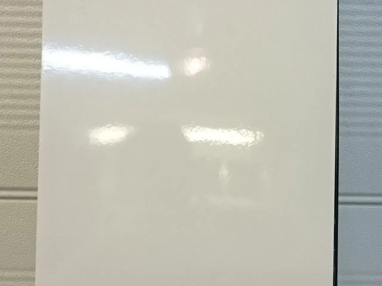 Billede 2 - Svævehylde Blank hvid lakeret 80 cm bred