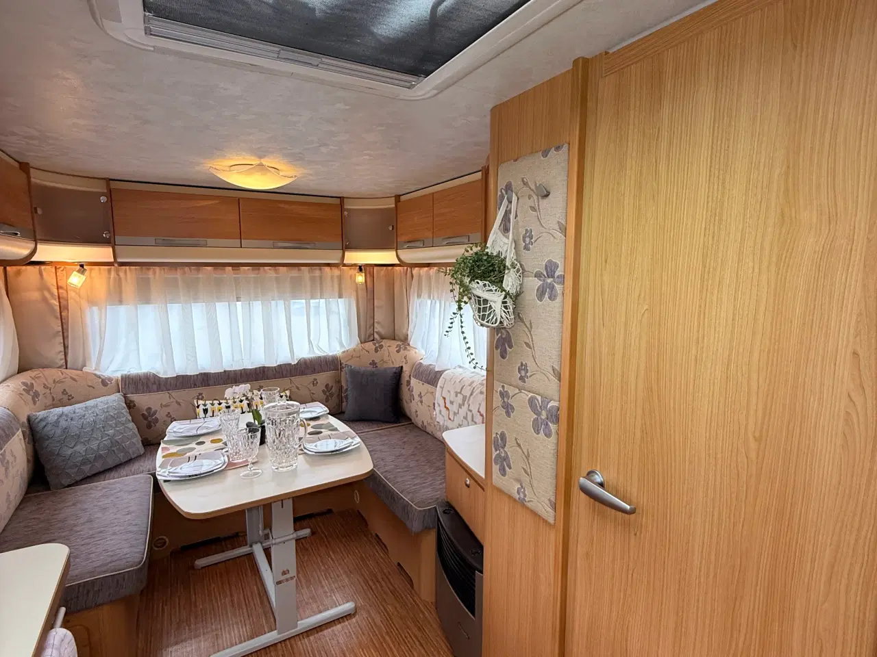 Billede 11 - 2011 Adria 563 PU / Isabella Fortelt