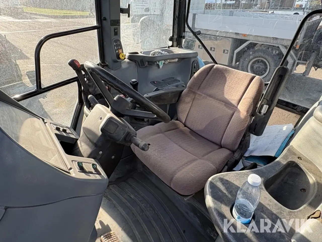 Billede 10 - Traktor New Holland TS90 2 WD