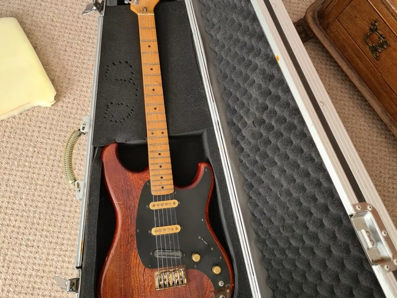 Billede 6 - Flightcase til Elguitar 