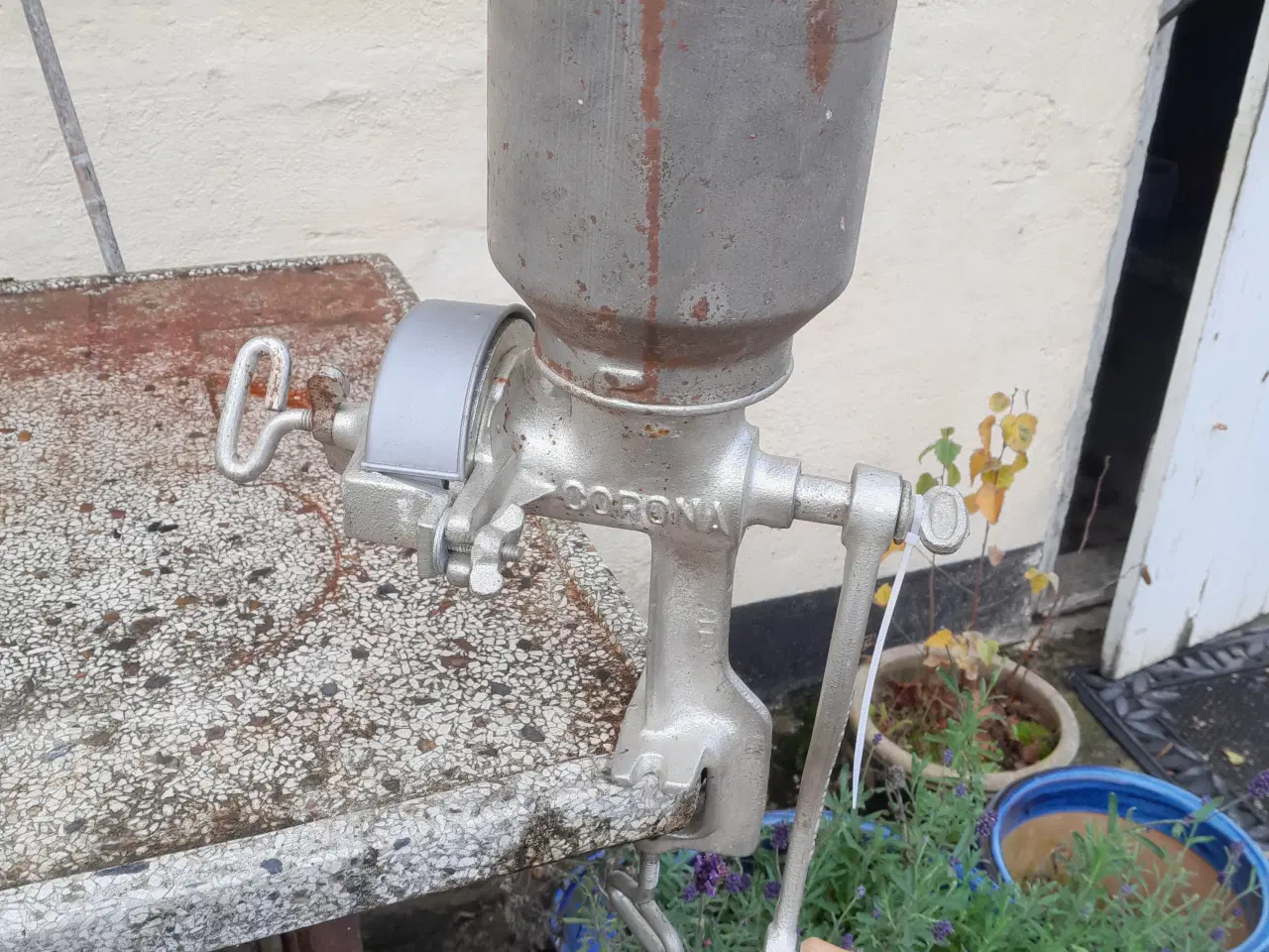 Billede 1 - Maltkværn corona