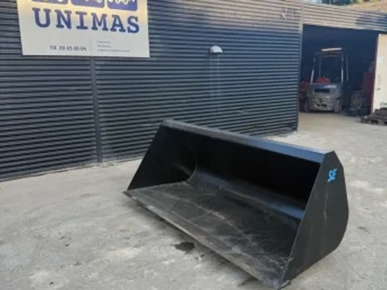 Billede 1 - Manitou skovl