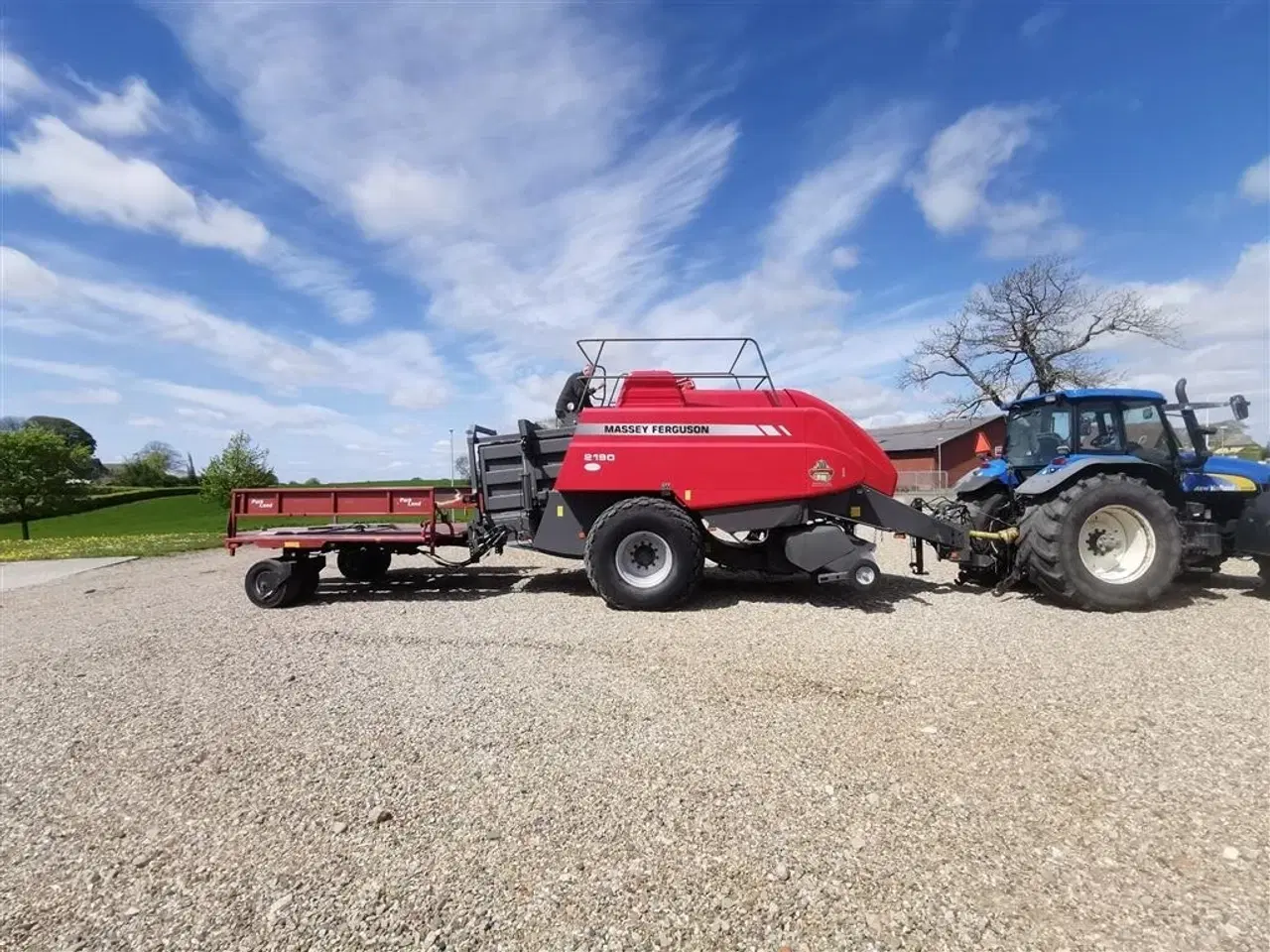 Billede 1 - Massey Ferguson 2190 m/parkland vogn 36000 baller høstklar