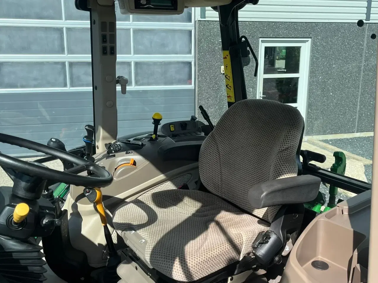 Billede 5 - John Deere 5090 M Med græsdæk