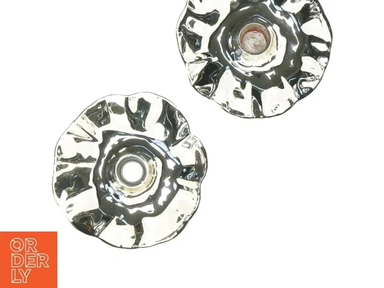 Billede 2 - Sølvfarvede lysestager (str. Ø 12 cm)