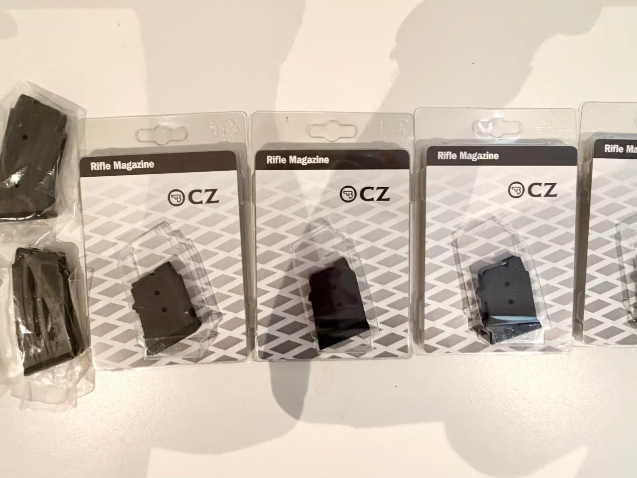 Billede 1 - CZ 457 mfl. 9 stk. magasiner cal .22, 5 og 10 skud