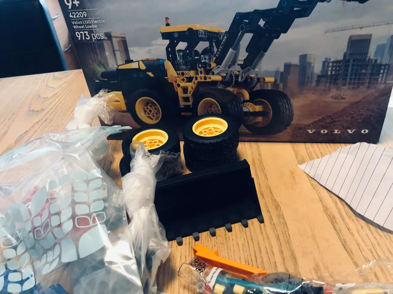 Billede 4 - Lego Technic 42209 Volvo Gummiged