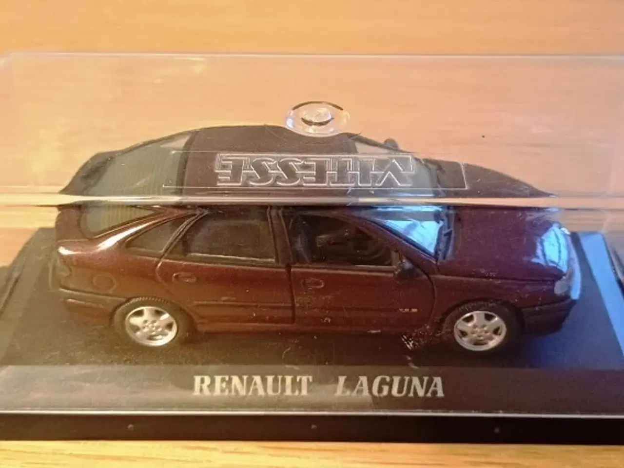 Billede 1 - Renault Laguna (Model 1998), 1/43