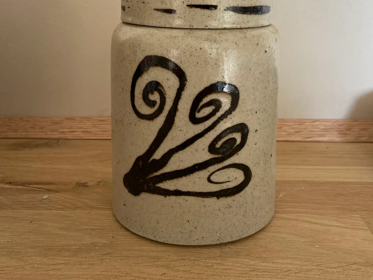 Billede 1 - Lars Kahler, keramikkrukke med låg 16cm