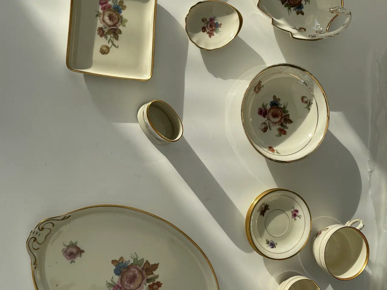 Billede 2 - Kaffestel Københavns porcelæns maleri