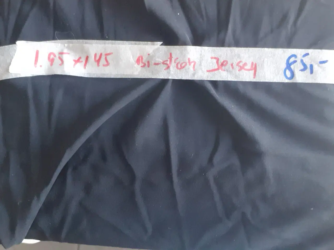 Billede 1 - Mærkevarer på Agerskov Kræmmermarked 