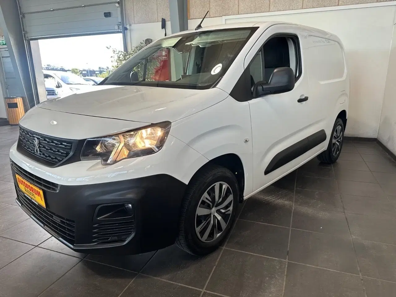 Billede 1 - Peugeot Partner 1,5 BlueHDi 100 L1V1 Plus Van