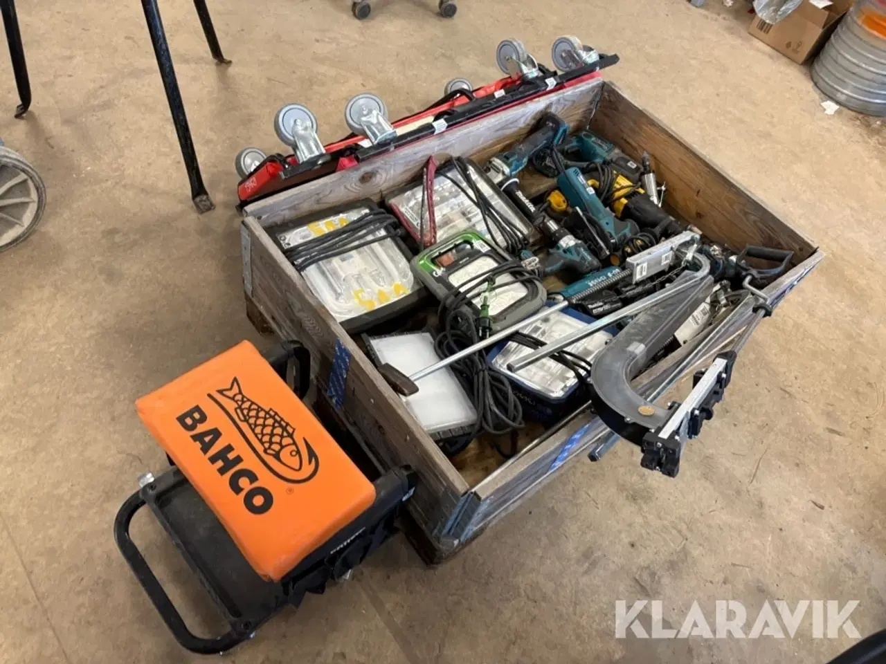 Billede 3 - Assorteret håndværktøj og tilbehør - 1 palle