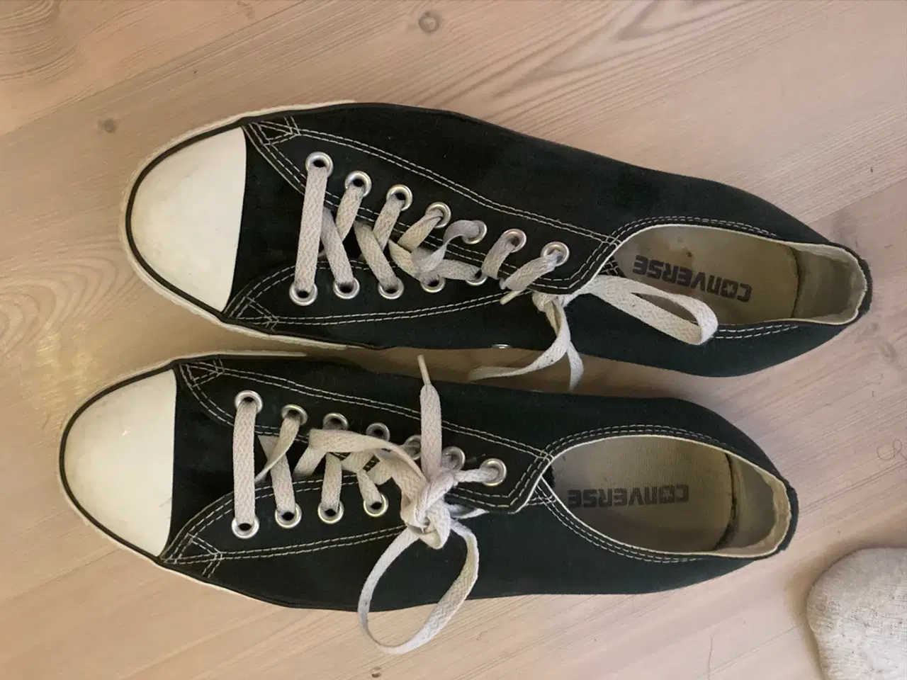 Billede 1 - Converse 44.5