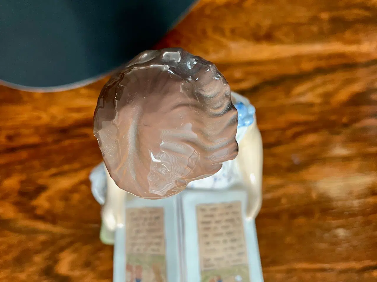 Billede 5 - Pige med bog (nr. 1107) fra Dahl Jensen 1. sorteri