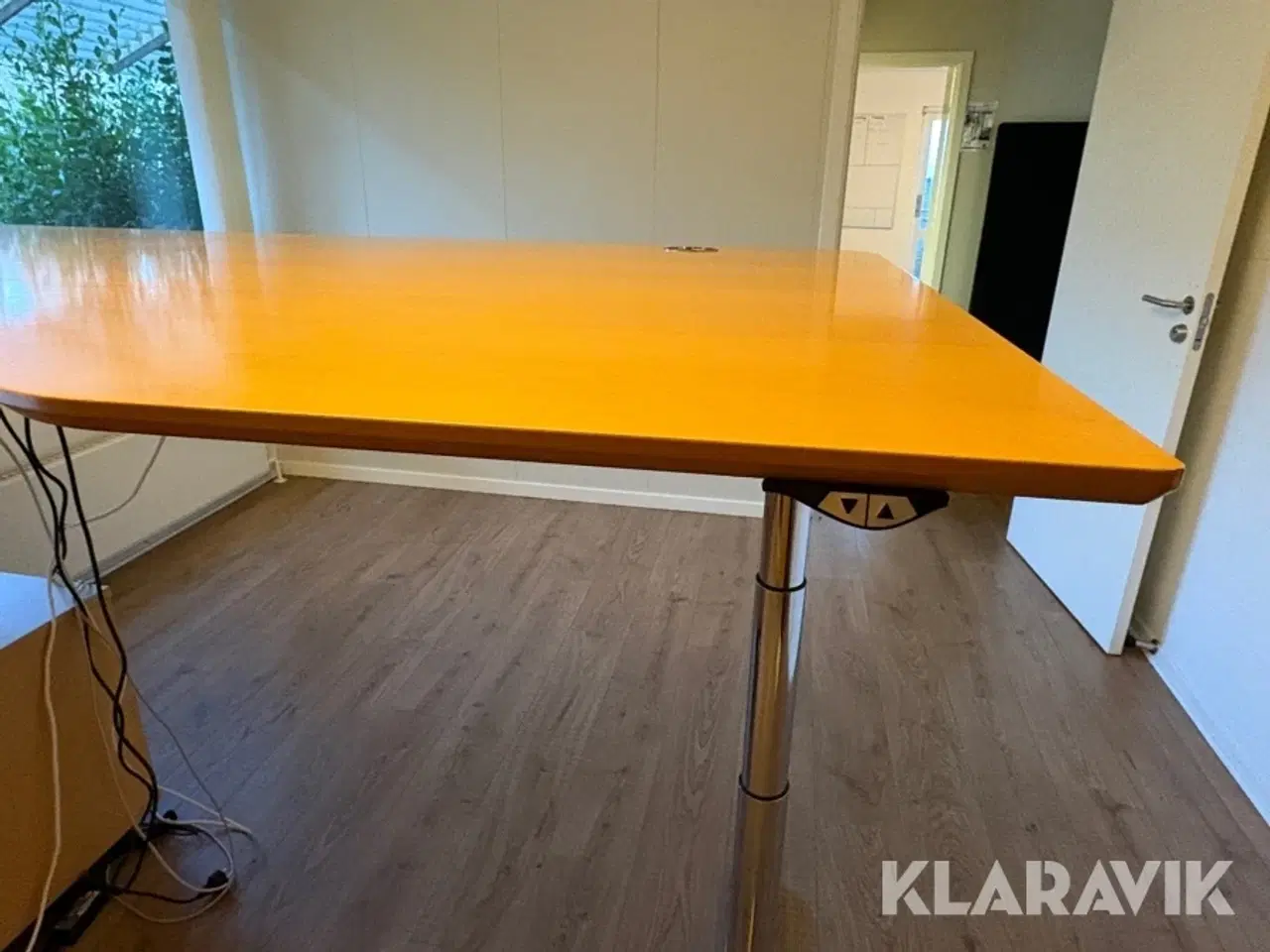 Billede 3 - Stort lot med kontormøbler