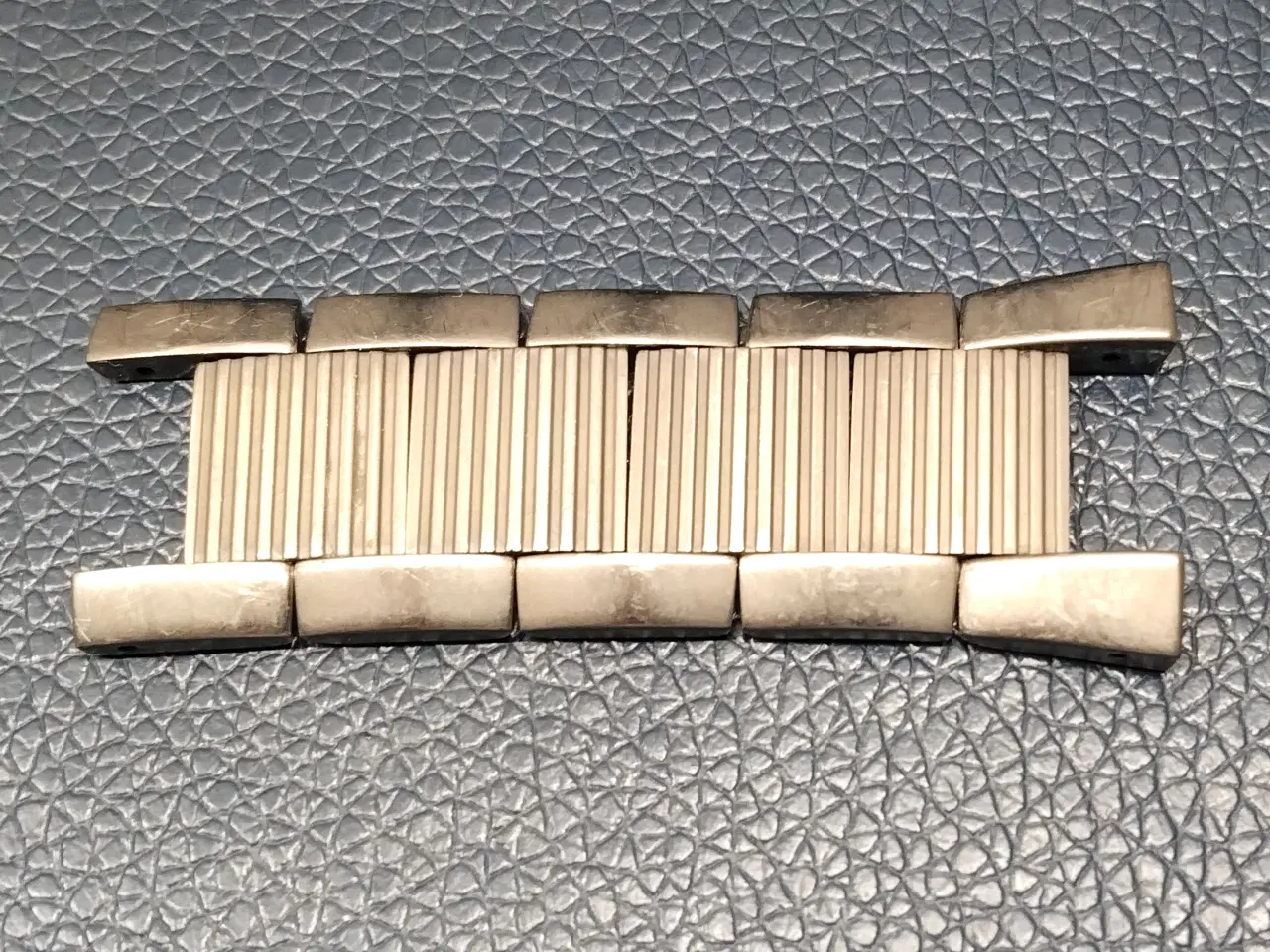 Billede 1 - Junghans Mega Spectral Titanium, ur dele til rem.