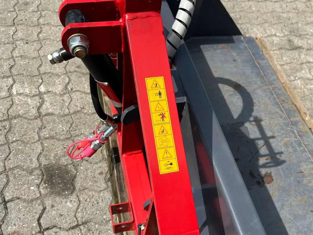 Billede 9 - - - - bag sluf til traktor