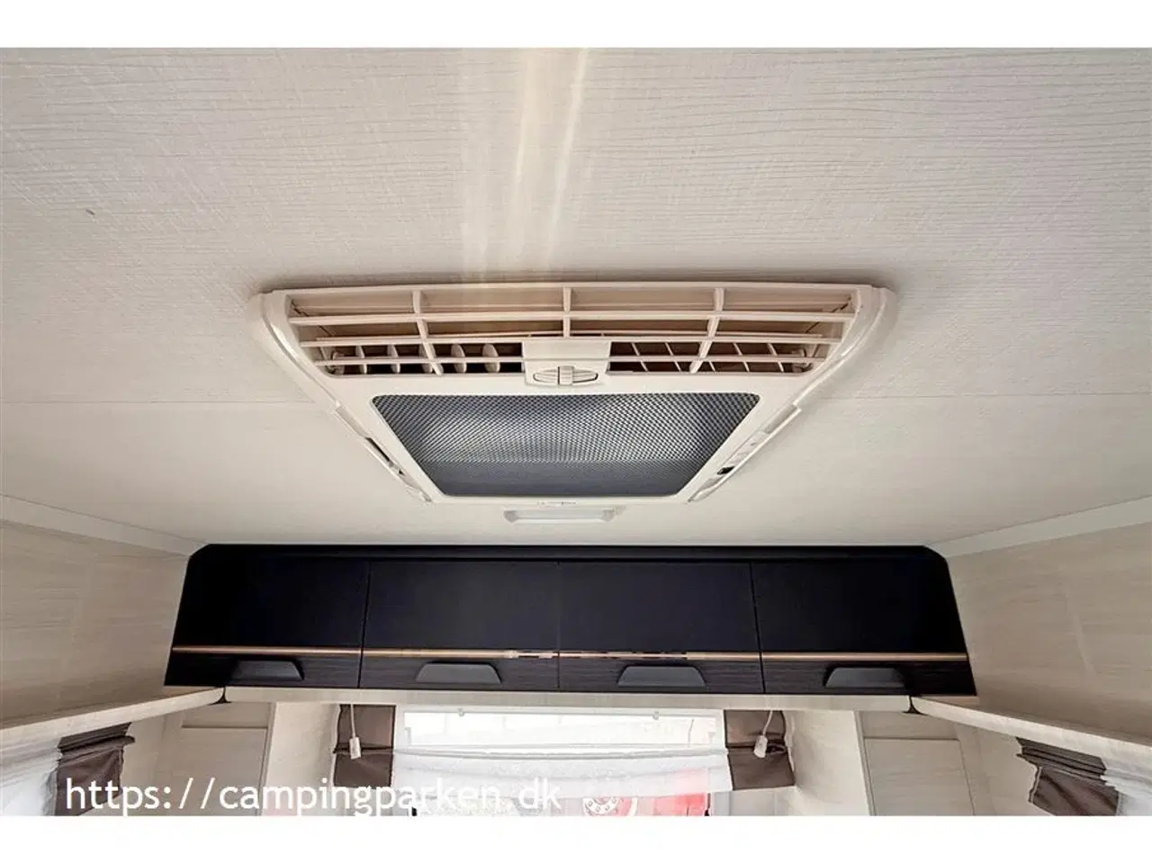 Billede 8 - 2022 - Caravelair Artica 490   Super fin campingvogn med mover, cykelstativ, aircondition og fortelt