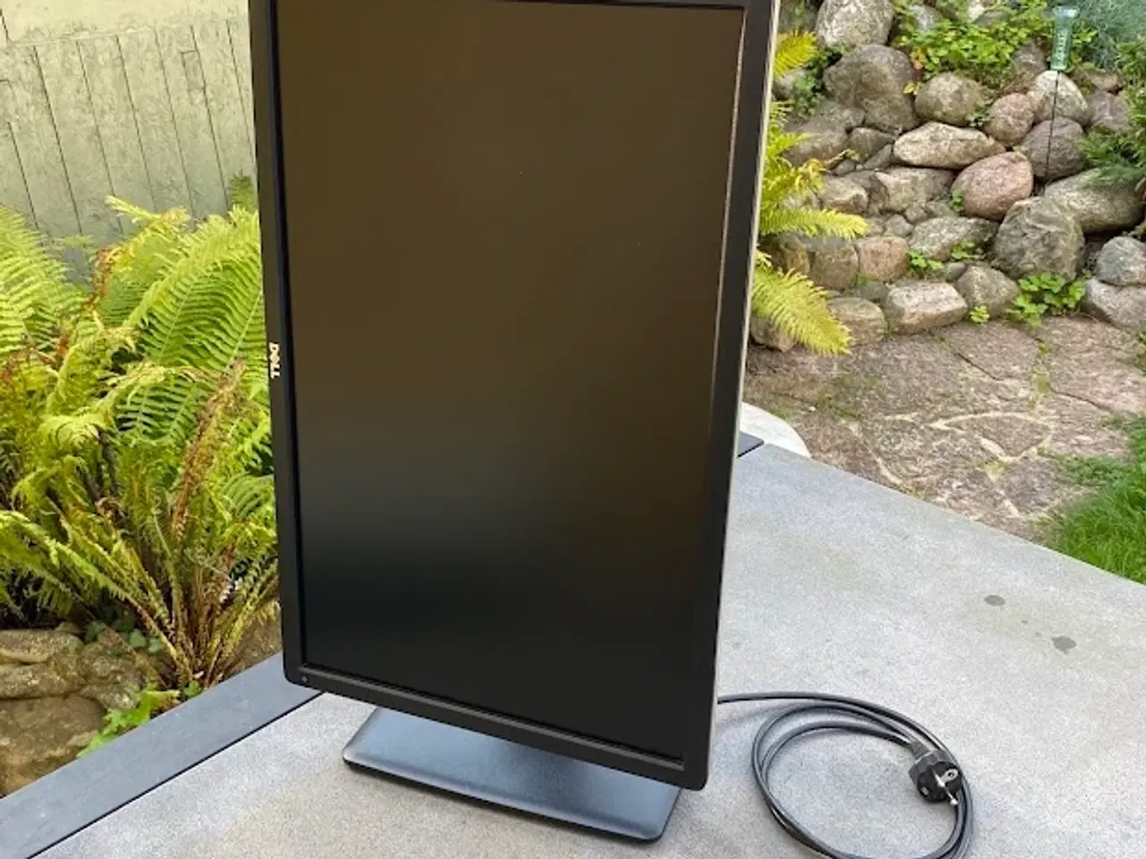 Billede 6 - ⭐️ Dell U2412Mb – pålidelig 24" skærm i flot stand