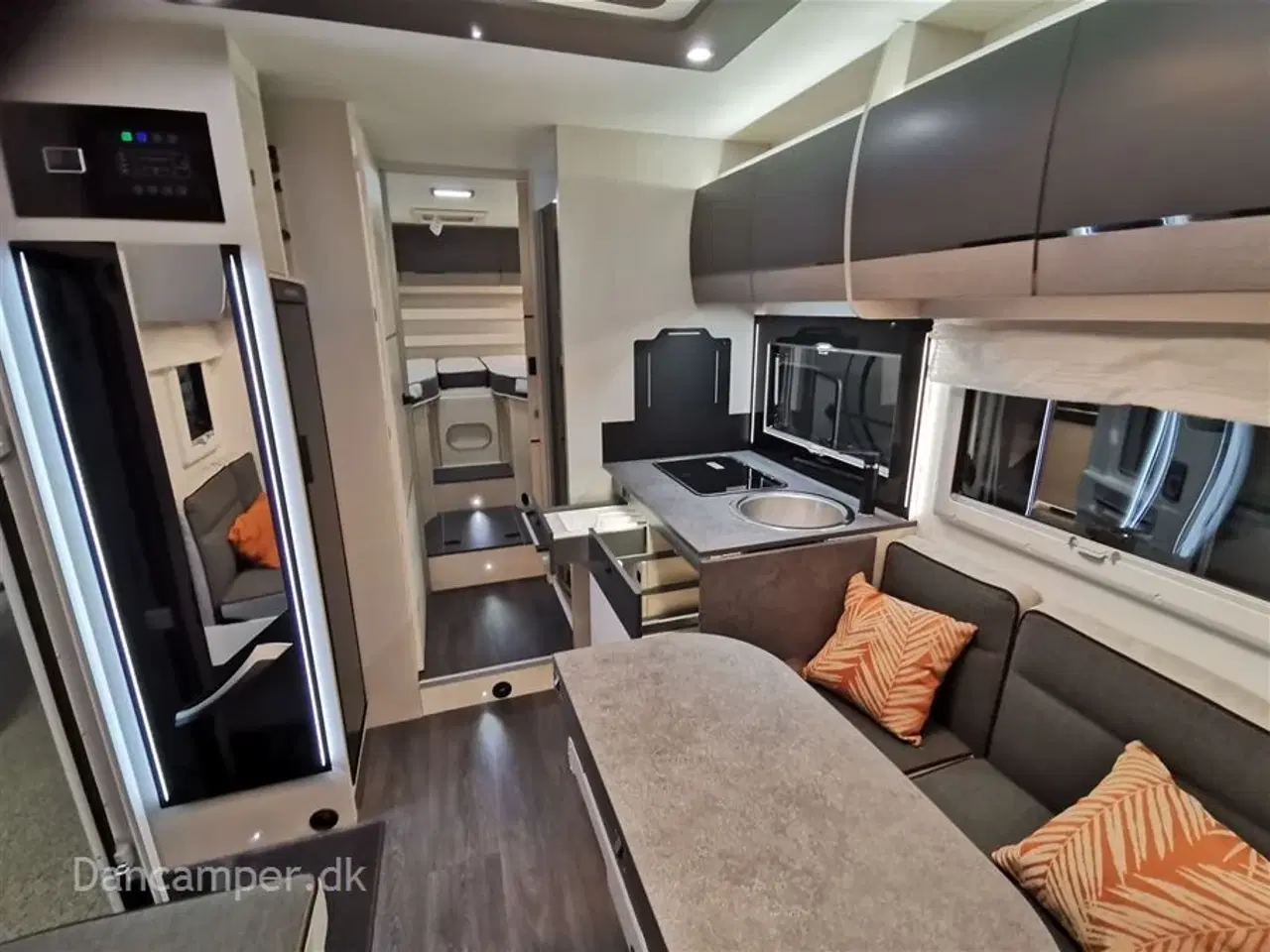 Billede 6 - 2024 - Chausson Titanium 777GA ULTIMATE   KOMISSIONSBIL! Enkeltsenge, lounge, siddegruppe, opredning i siddegruppen. 170HK Aut, markise, solceller mmm