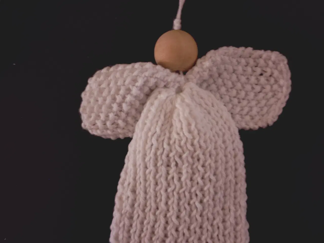 Billede 2 - Små engle 10 cm strikket