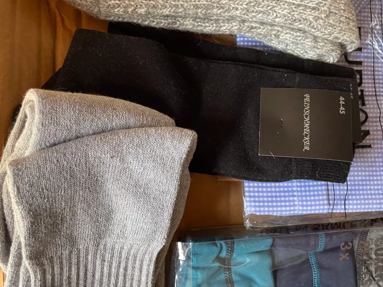 Billede 3 - Pakke nr 16, skjorte, boxershorts og strømper 