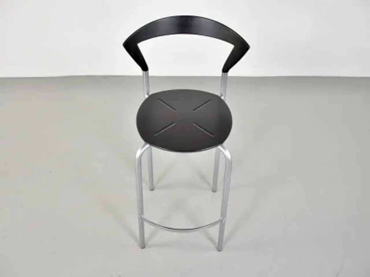 Billede 5 - Opus barstol fra bent krogh med sort sæde og alustel