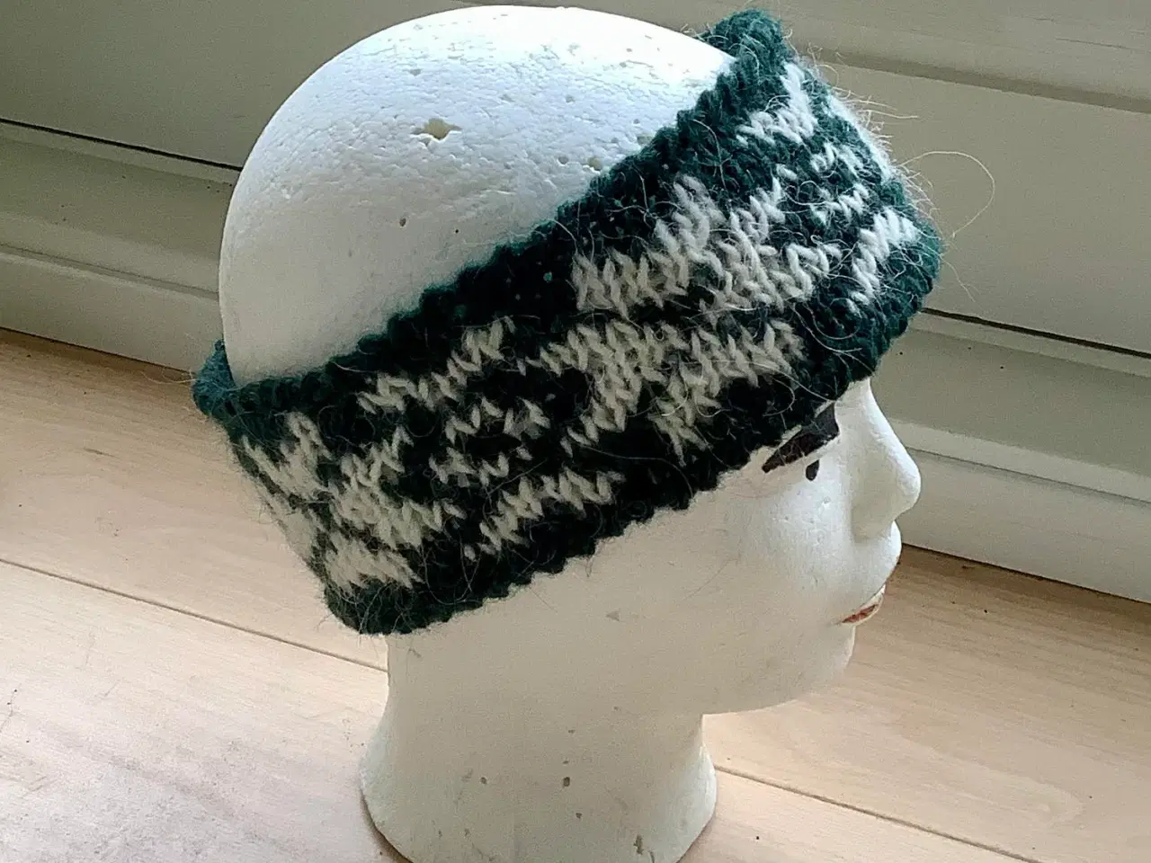 Billede 1 - Pandebånd med stjerner i dejlig varm uld