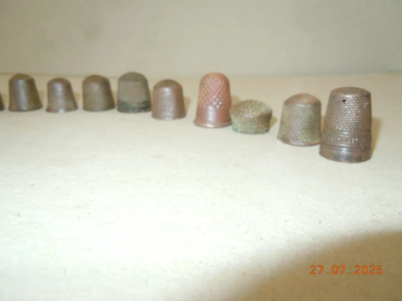 Billede 3 - Antikke fingerbøl, 11 stk af metal.