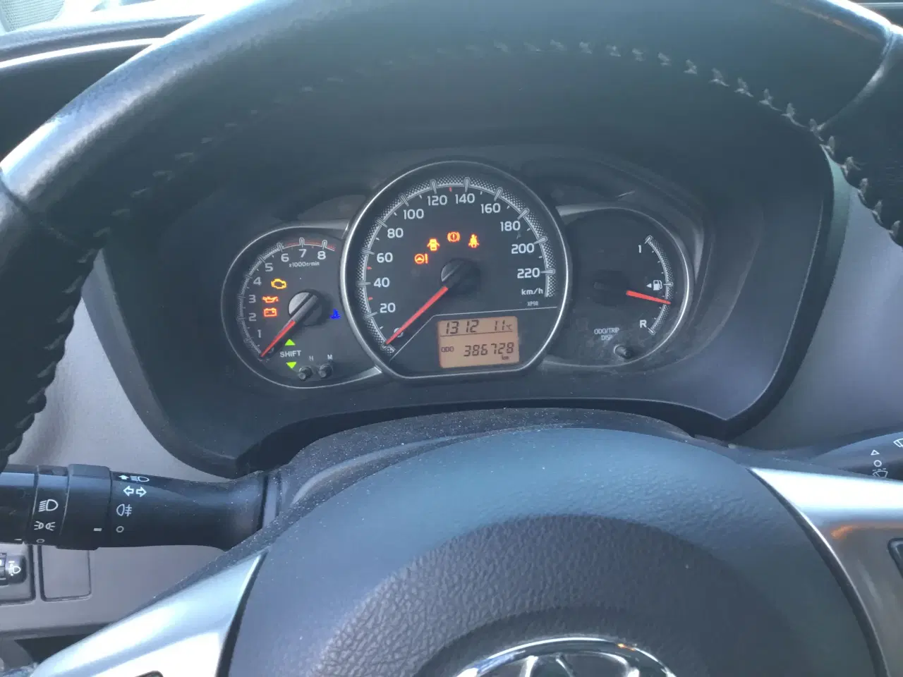 Billede 8 - Toyota yaris 1.3 vvt-i 1.ejer velholht bakkamera