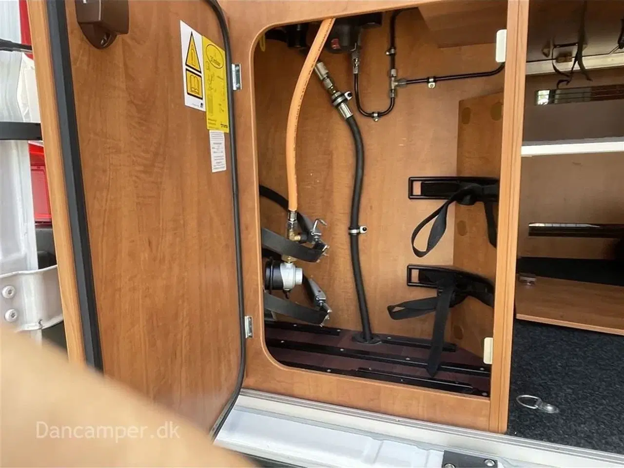 Billede 6 - 2020 - Carthago premium van 640 LE   Luksusvan, 140Hk   9-trins Automatgear, enkeltsenge, alufælge, navigation, træk