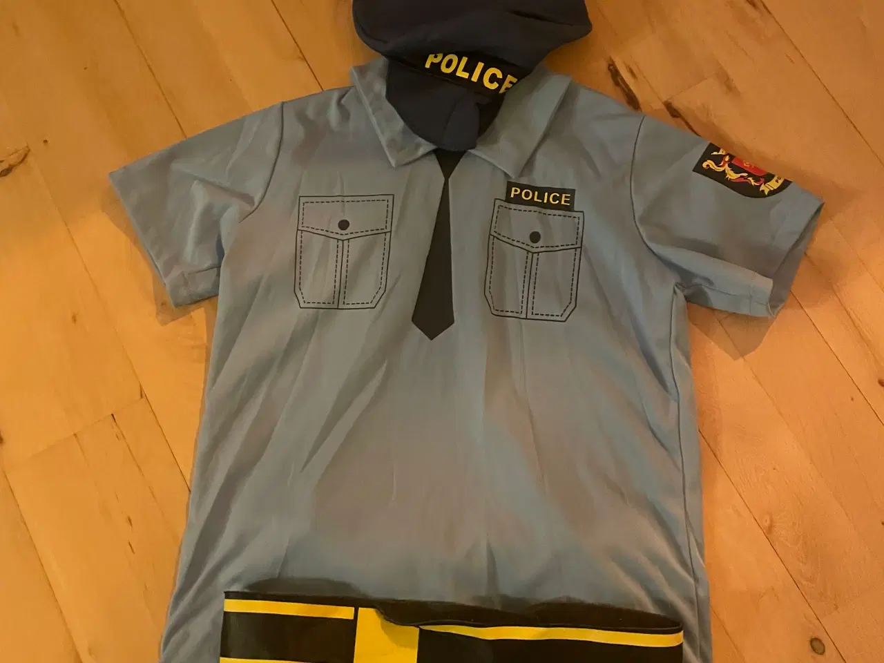 Billede 2 - Udklædningstøj/ fastelavn tøj