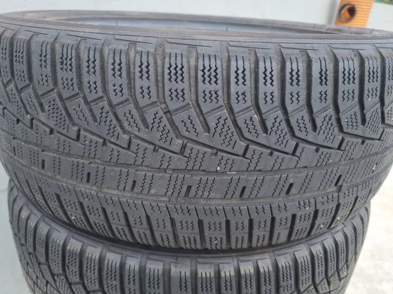 Billede 2 - Hankook Vinterdæk 215/55-17