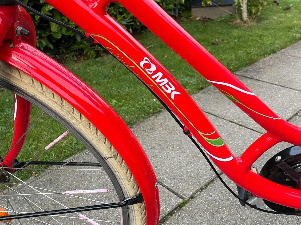 Billede 2 - Velholdt 26” MBK pigecykel