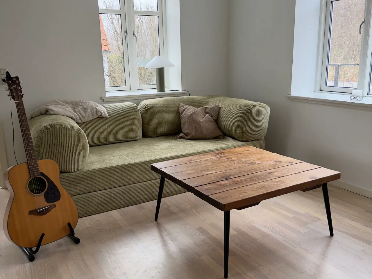 Billede 3 - Sofabord i egetræ