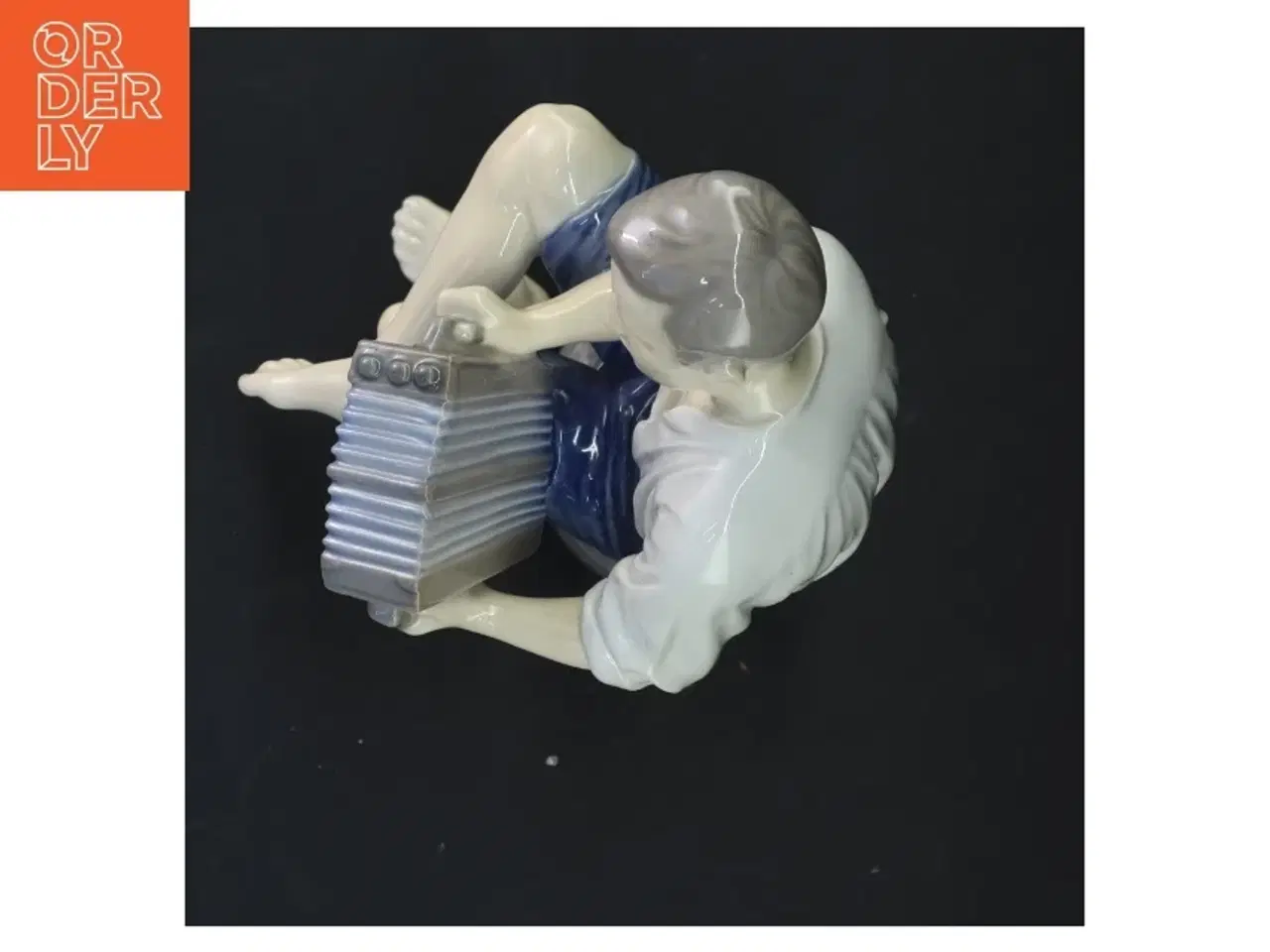 Billede 3 - Porcelænsfigur af harmonikaspiller fra Royal Copenhagen (str. 22x12 cm)