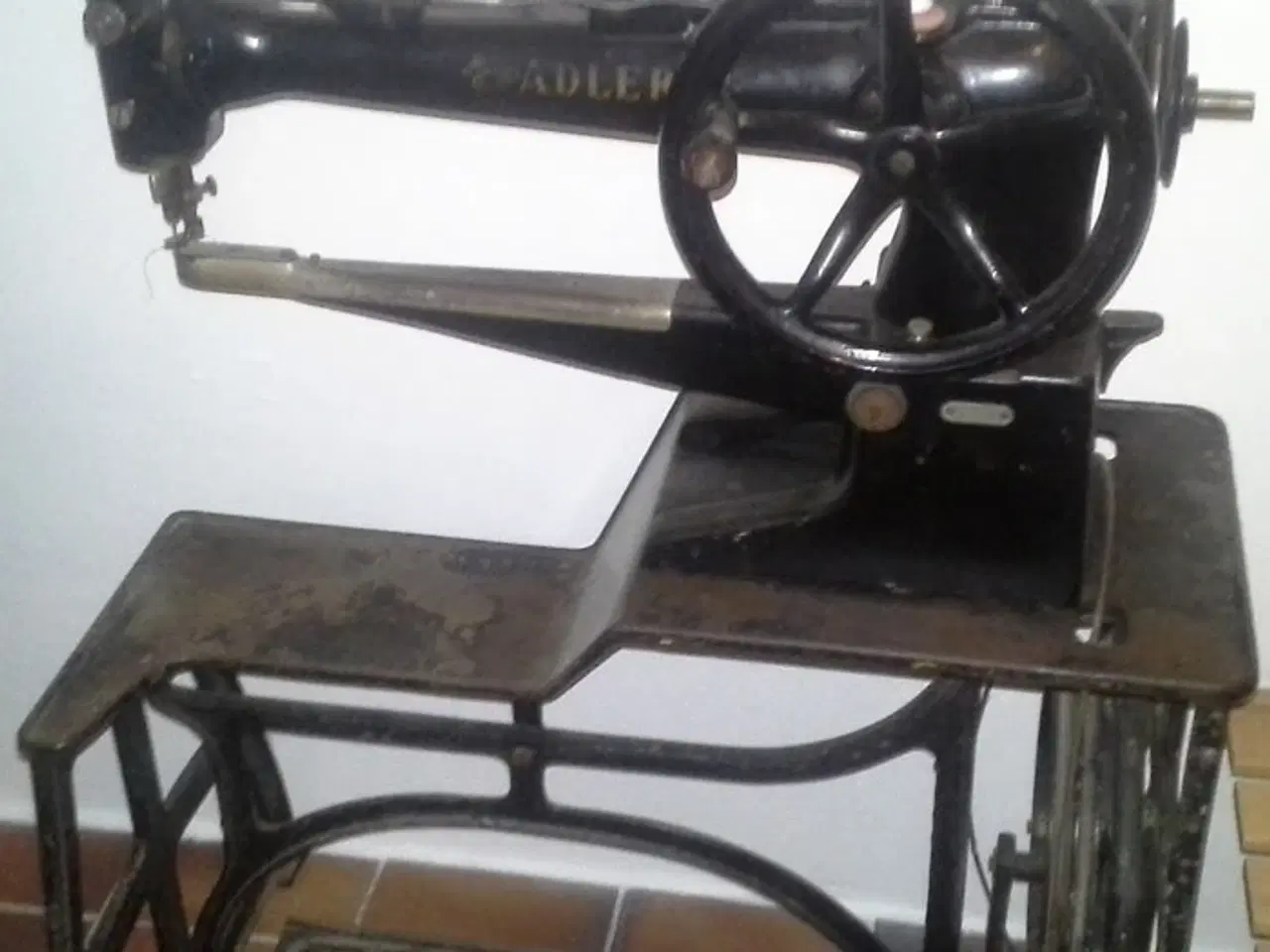 Billede 3 - Adler læder symaskine