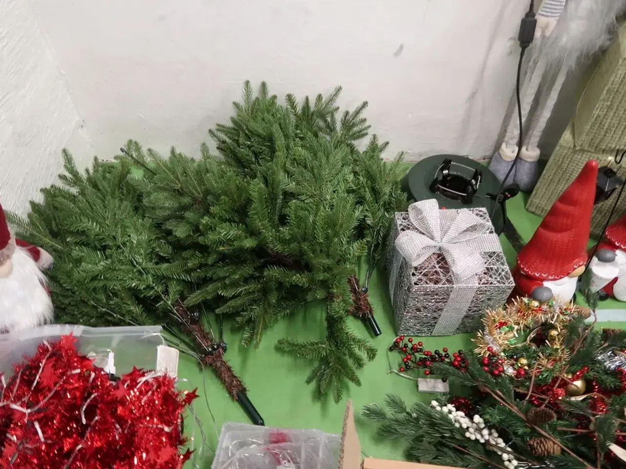 Billede 2 - Stort parti julepynt