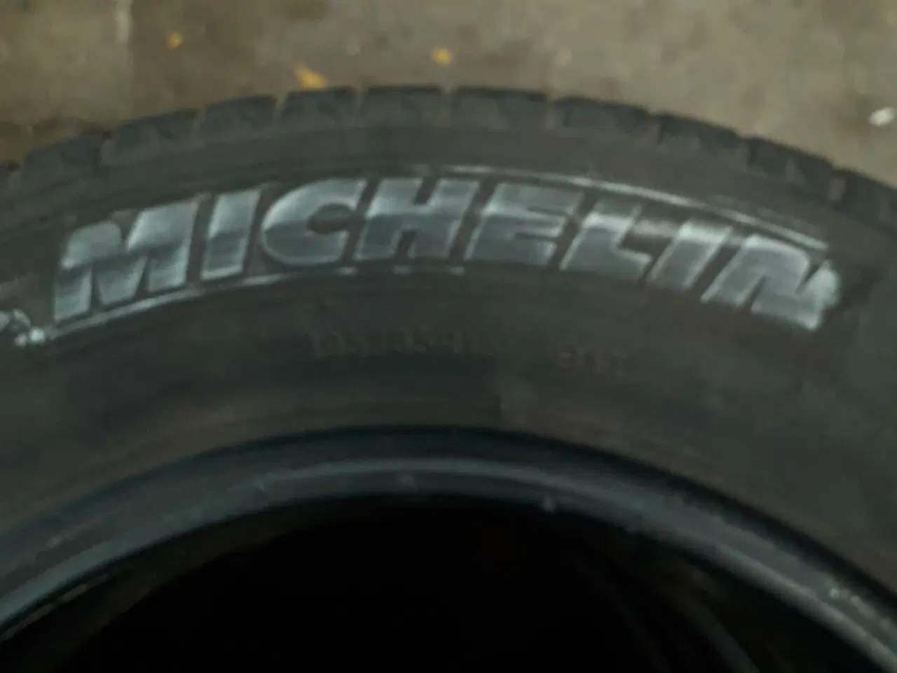 Billede 2 - Michelin Energy Saver 195/65 R 15 ca. 4 mm 2 stk